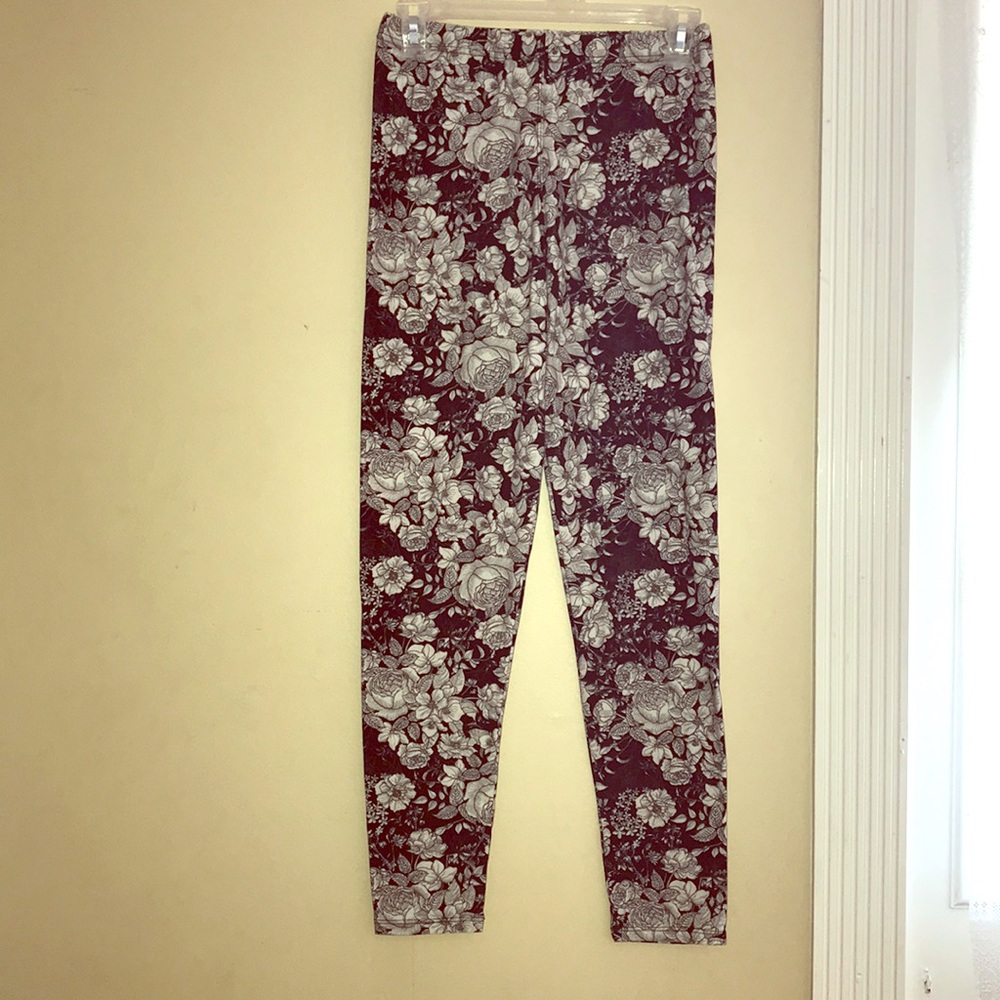 B&w Floral leggings